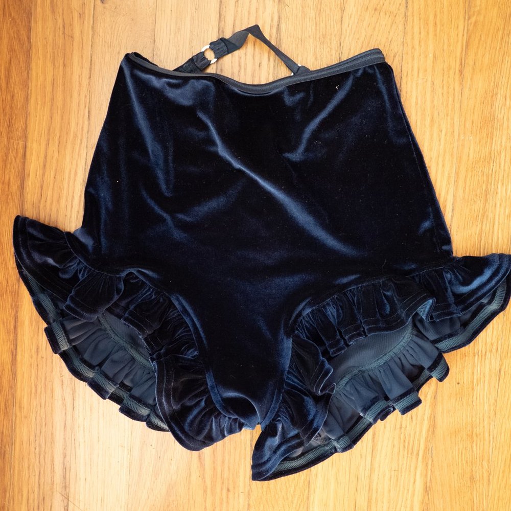 Solstice Intimates ruffle shorties